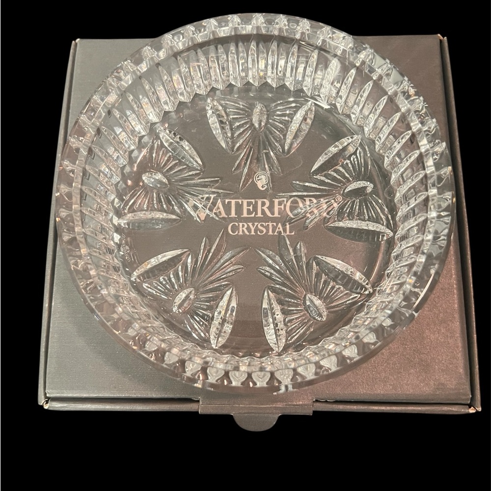 Waterford Crystal Best Wishes
WineBottle Coaster - Picture 2 of 4